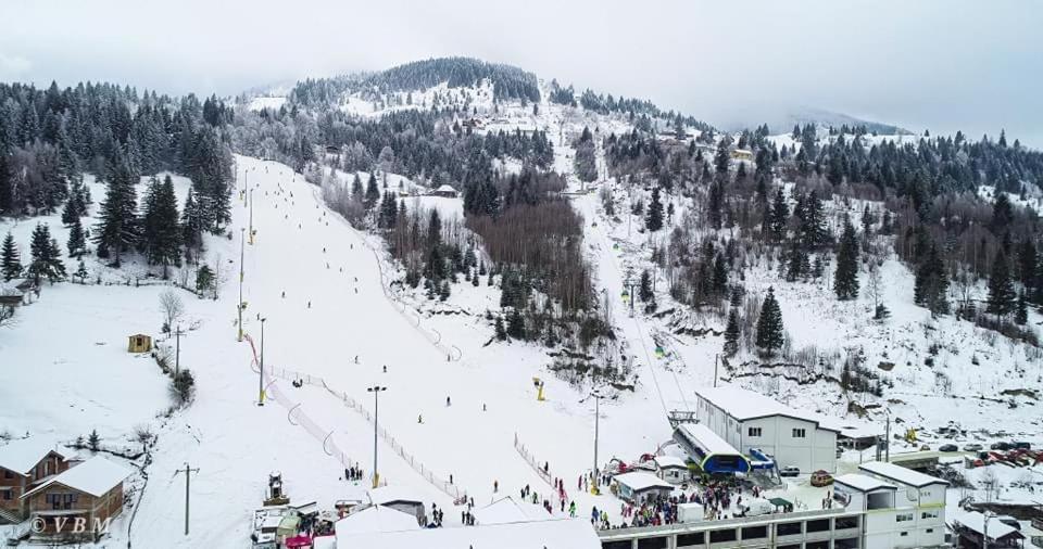 Вілла Casa Fantana - La Poalele Muntilor -50 De Metri De Partia Olimpica Statjunea Borsa Екстер'єр фото